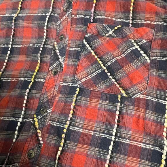 BDG Plaid Flannel & Yarn Textured Button-Up Shirt Red Soft Size Small Petite SP - Picture 6 of 9
